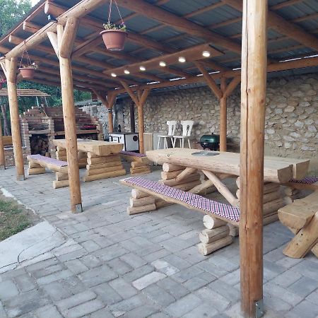 Fenyofa Vendeghaz Hotell Szilvásvárad Exteriör bild