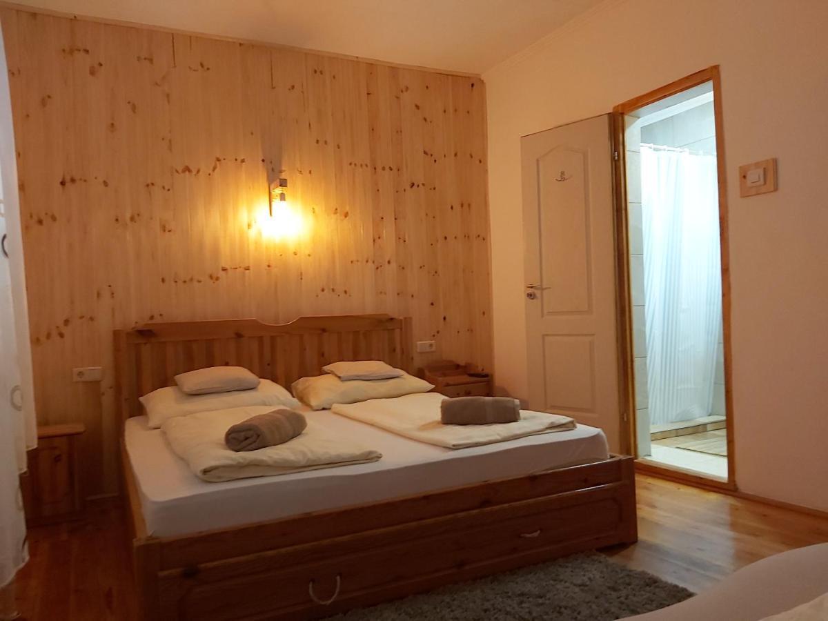 Fenyofa Vendeghaz Hotell Szilvásvárad Exteriör bild