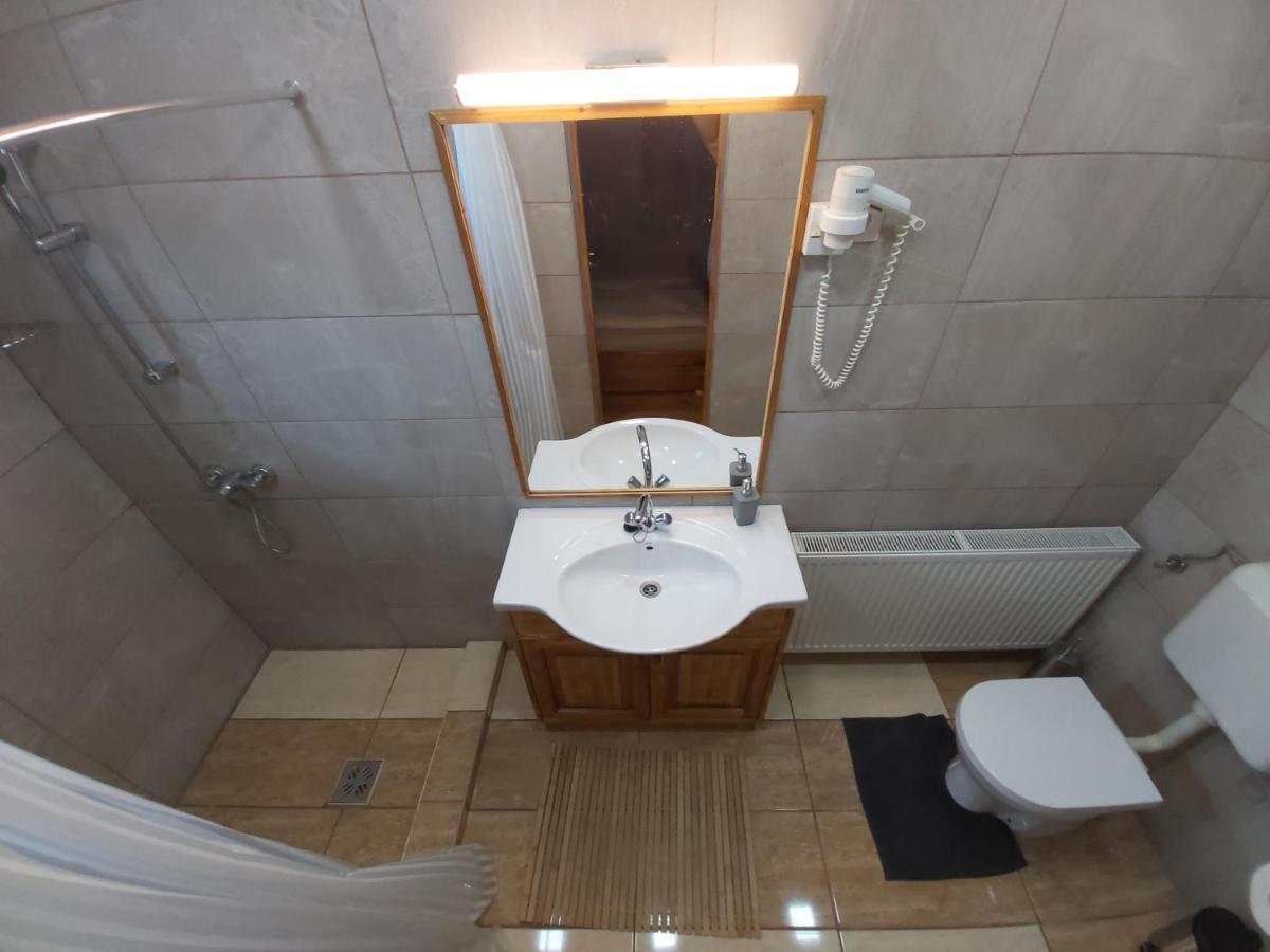 Fenyofa Vendeghaz Hotell Szilvásvárad Exteriör bild