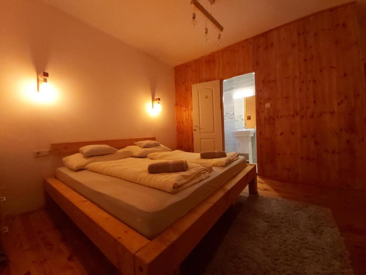 Fenyofa Vendeghaz Hotell Szilvásvárad Exteriör bild